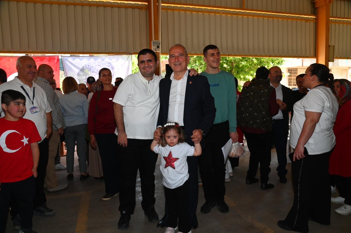 Anamur’da Engelleri Birlikte Aşıyoruz Mesajı”