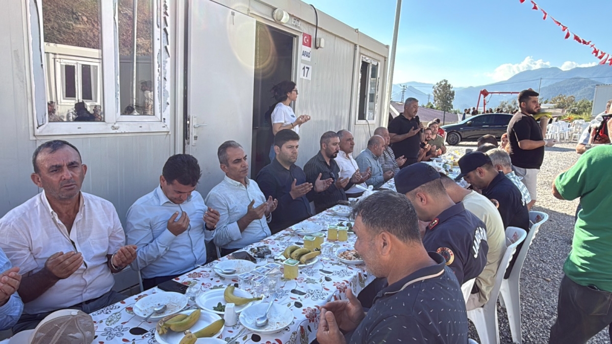 Anamur’da mevsimlik tarım işçileri için dayanışma programı düzenlendi..