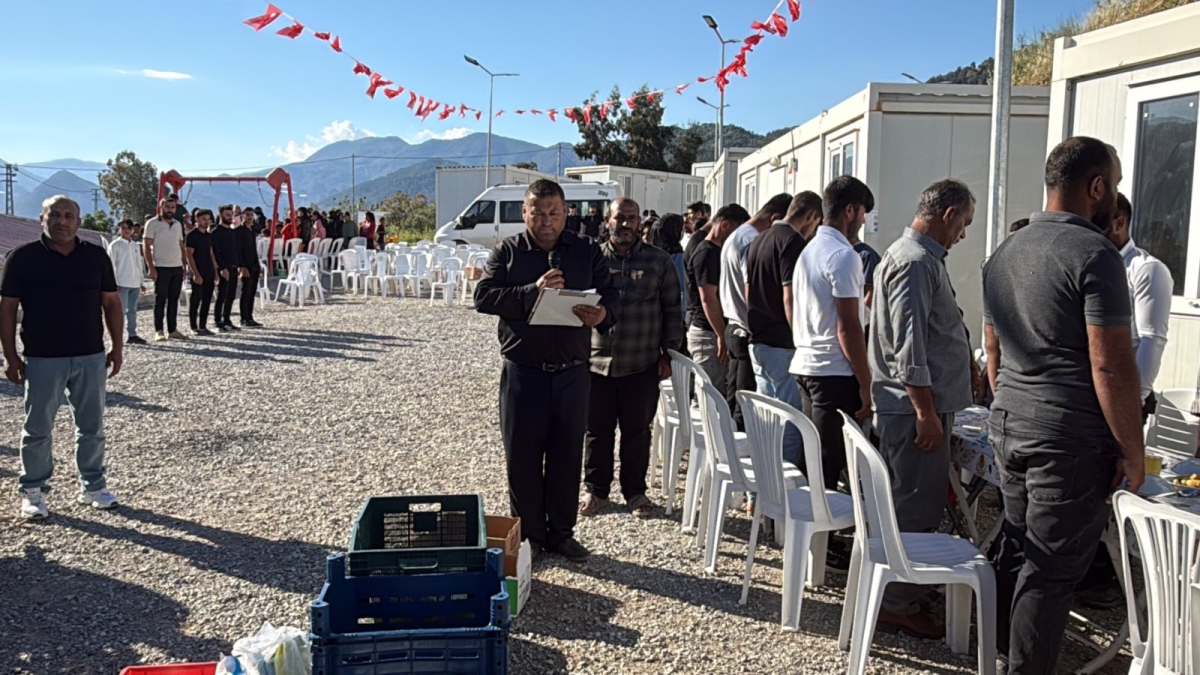Anamur’da mevsimlik tarım işçileri için dayanışma programı düzenlendi..