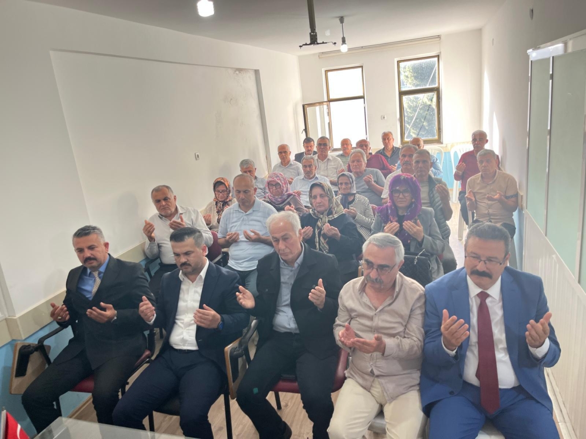 Anamur’da Ülkücü Şehit Lütfi Özdemir Dualarla Anıldı..
