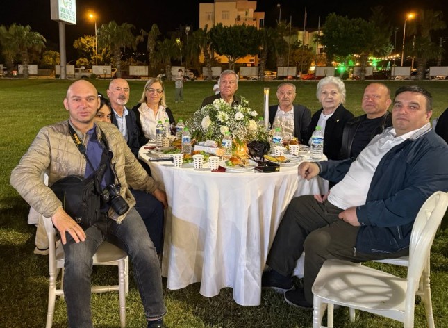 Dr. Mariya Ayça Kozak ile Dr. Barış Arman Coşgun’dan Masal Gibi Düğünle Mutluluğa Yelken Açtı..