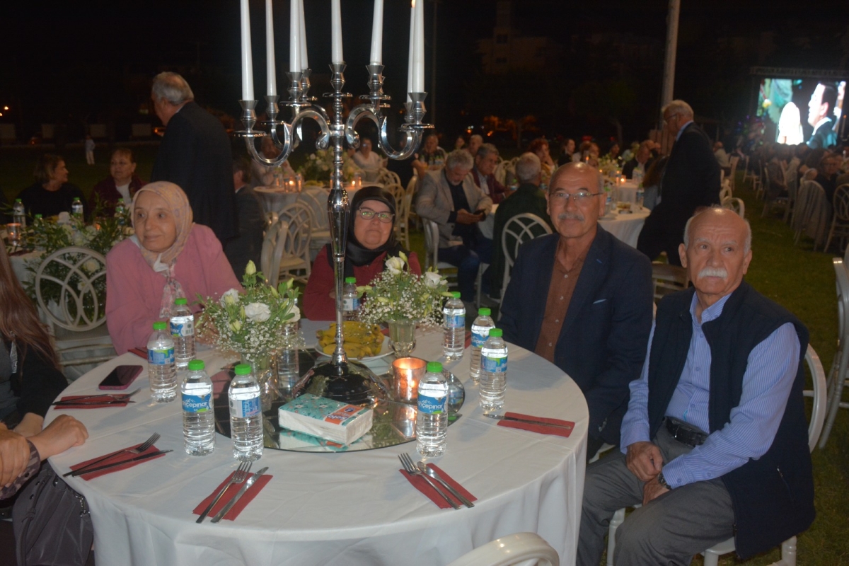 Dr. Mariya Ayça Kozak ile Dr. Barış Arman Coşgun’dan Masal Gibi Düğünle Mutluluğa Yelken Açtı..