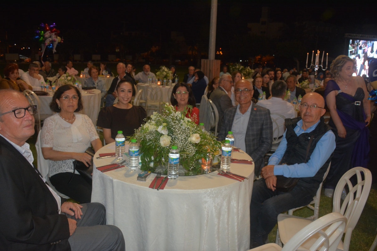 Dr. Mariya Ayça Kozak ile Dr. Barış Arman Coşgun’dan Masal Gibi Düğünle Mutluluğa Yelken Açtı..