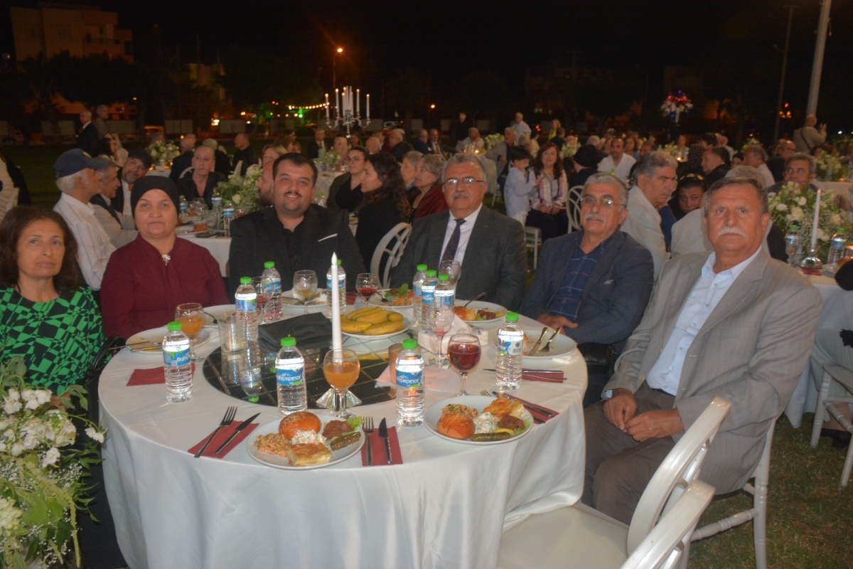 Dr. Mariya Ayça Kozak ile Dr. Barış Arman Coşgun’dan Masal Gibi Düğünle Mutluluğa Yelken Açtı..