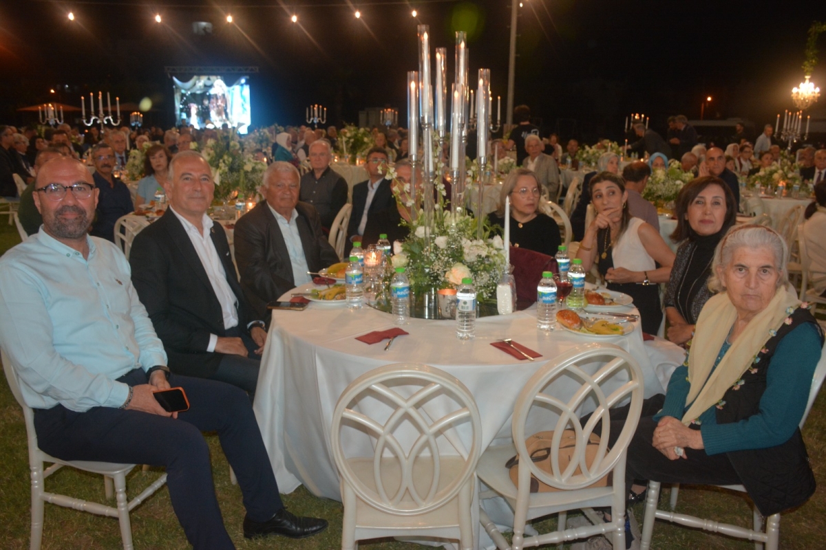Dr. Mariya Ayça Kozak ile Dr. Barış Arman Coşgun’dan Masal Gibi Düğünle Mutluluğa Yelken Açtı..