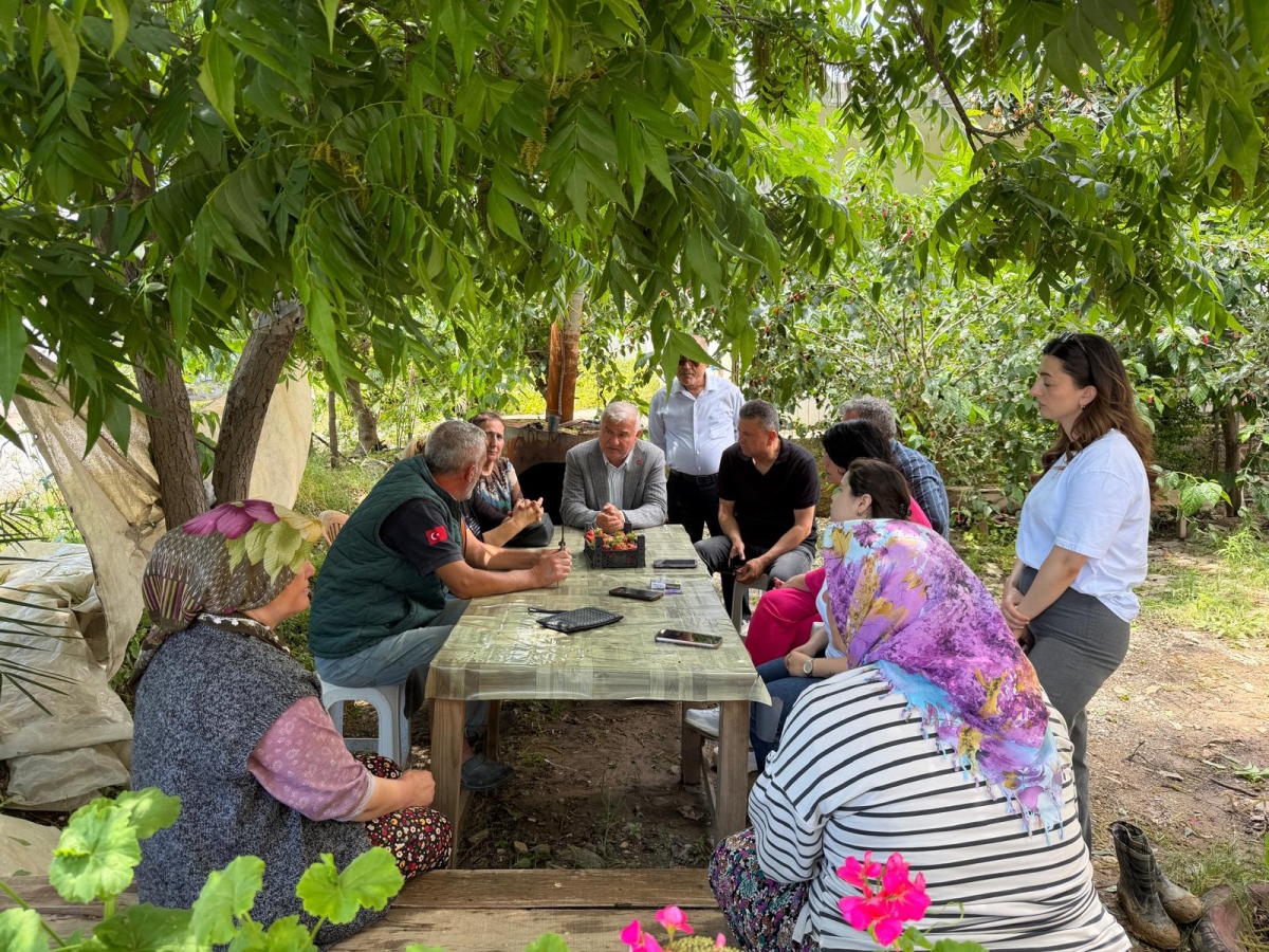 Anamur CHP Heyeti Ev ve Ürünleri Zarar Gören Vatandaşların Yanında..