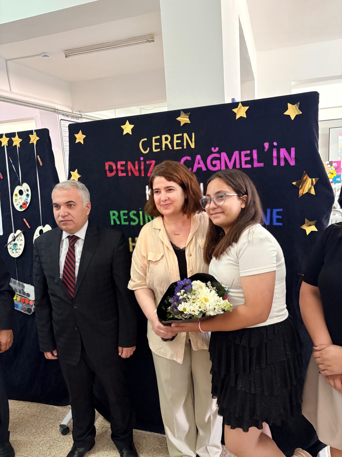 Minik Ressamdan Büyük Başarı: Ceren Deniz Çağmel’in Kişisel Sergisi Yoğun İlgi Gördü