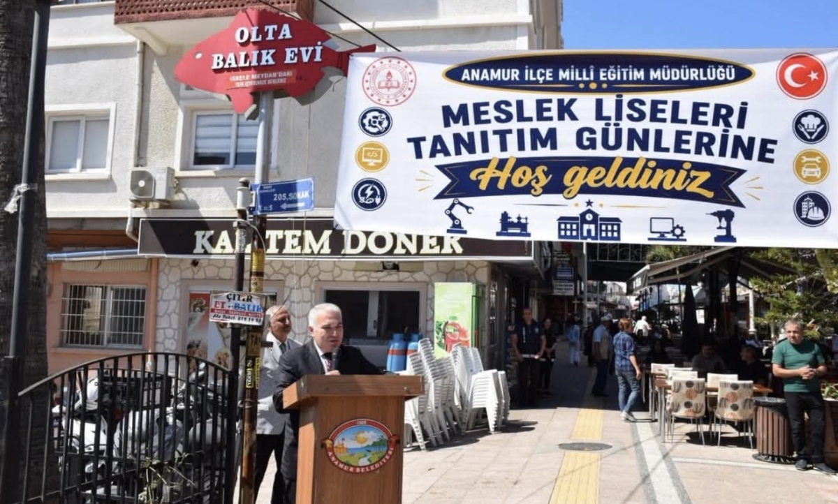 Anamur’da Meslek Liseleri Tanıtım Günleri Düzenlendi..