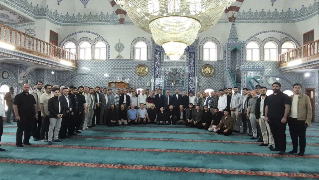 İl Müftüsü Mustafa Topal Anamur'da Miniklerin Sevincine Ortak Oldu