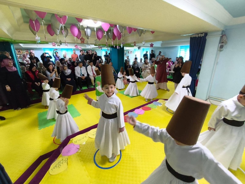 İl Müftüsü Mustafa Topal Anamur'da Miniklerin Sevincine Ortak Oldu
