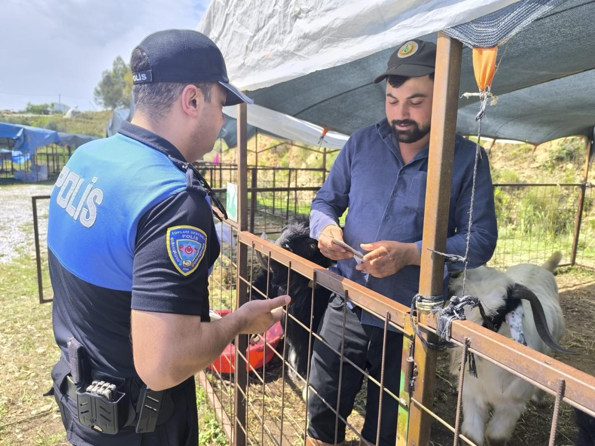 Anamur Kurban Pazarında Vatandaşlara Bilgilendirme Yapıldı..