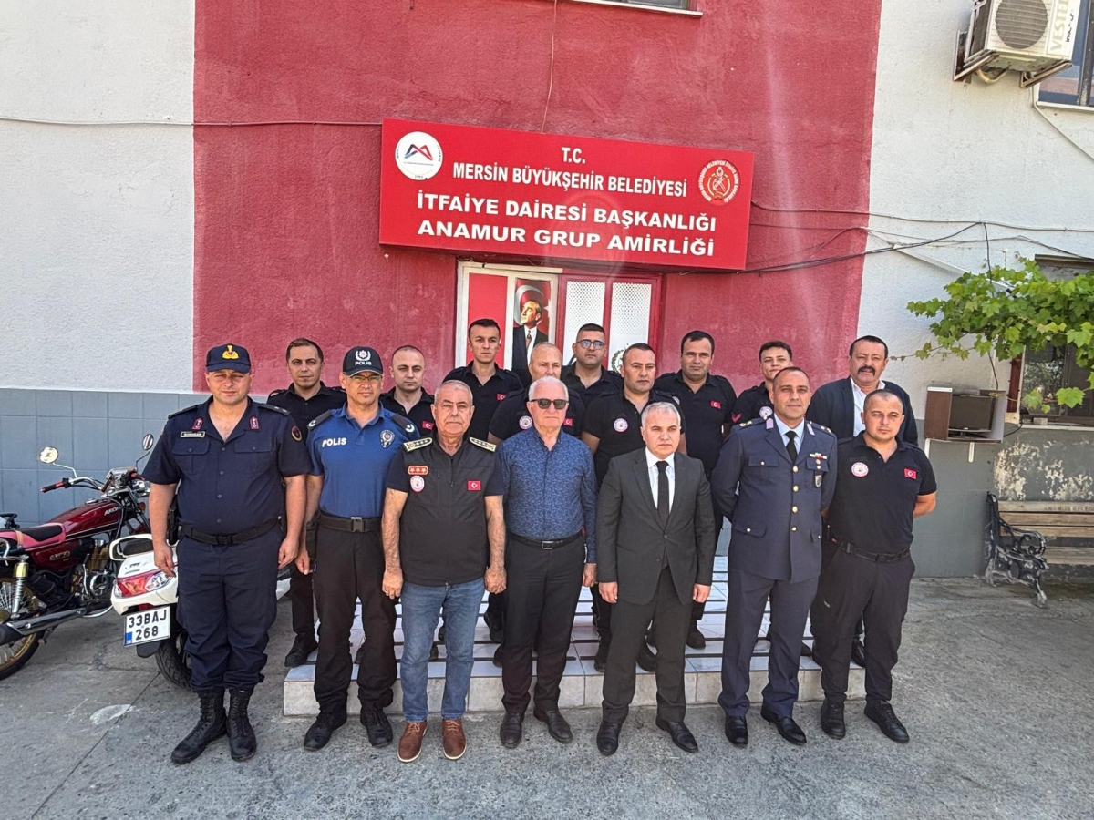Anamur’da Bayramlaşma Programı, Şehit Mezarı ve Kurum Ziyaretleri Gerçekleştirildi