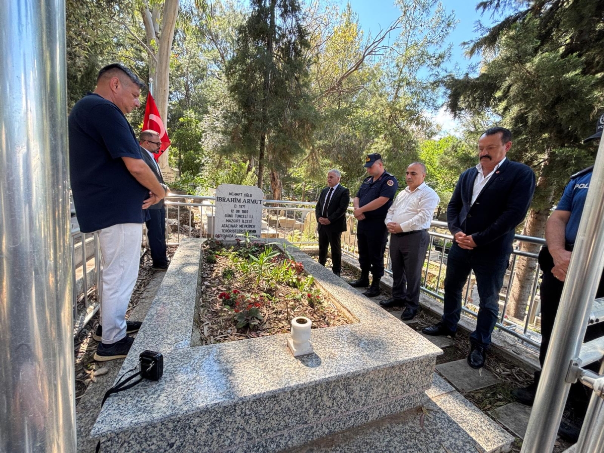Anamur’da Bayramlaşma Programı, Şehit Mezarı ve Kurum Ziyaretleri Gerçekleştirildi