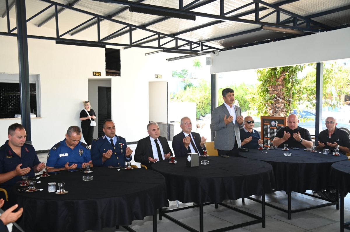 Anamur’da Bayramlaşma Programı, Şehit Mezarı ve Kurum Ziyaretleri Gerçekleştirildi