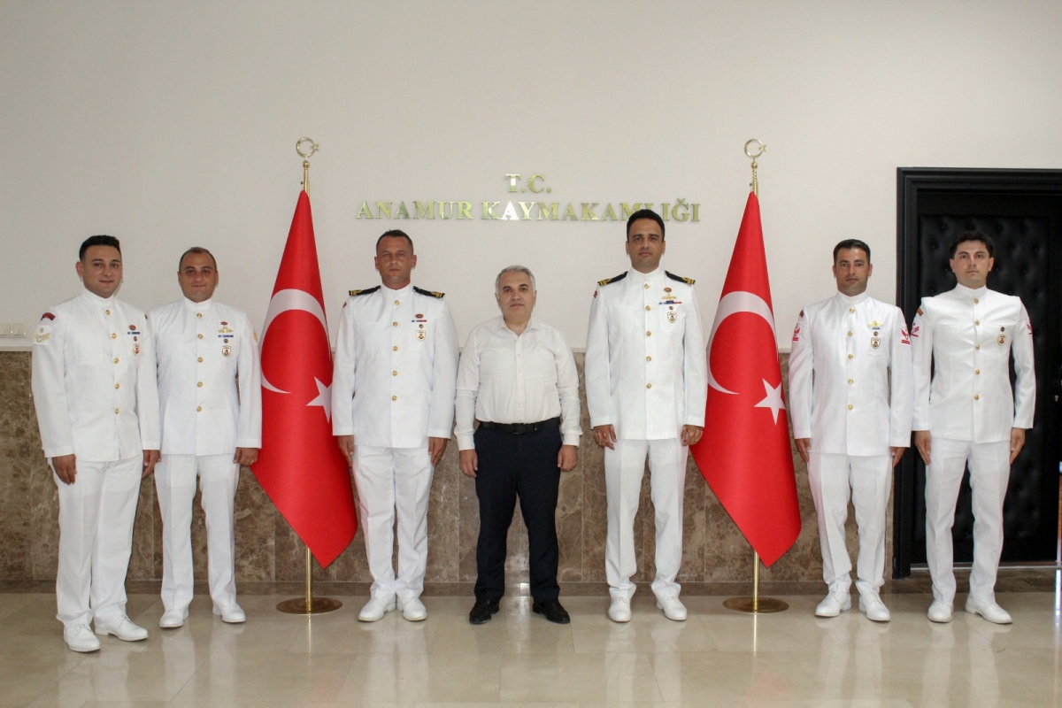 Sahil Güvenlikten Kaymakam Duru’ya Kuruluş Yılı Ziyareti..