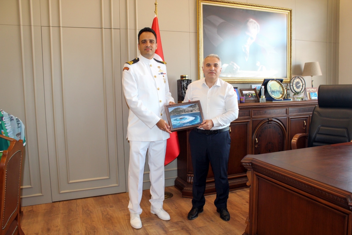 Sahil Güvenlikten Kaymakam Duru’ya Kuruluş Yılı Ziyareti..
