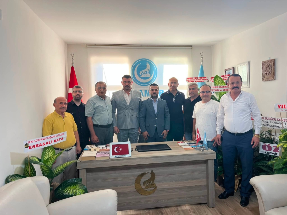 MHP Anamur Teşkilatı’ndan Ülkü Ocakları Başkanı Ali Kaya’ya Hayırlı Olsun Ziyareti