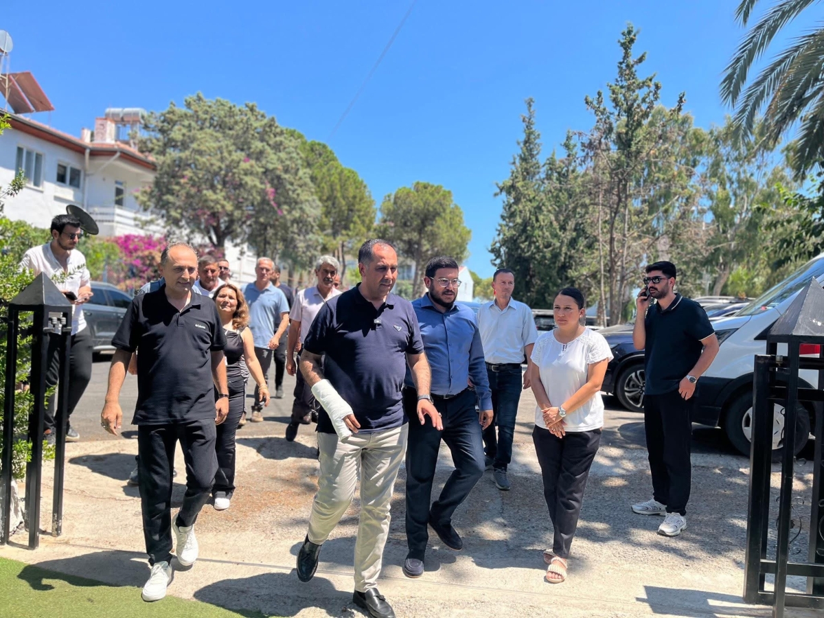 AK Parti Mersin Milletvekili Ali Kıratlı, Özgüven Özel Eğitim ve Rehabilitasyon Merkezi’ni Ziyaret Etti..
